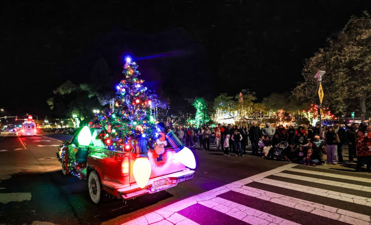 Paso Robles Christmas Light Parade